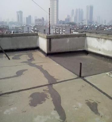 宁武漏水维修 楼顶漏水是什么原因，楼顶漏水维修方法是什么?