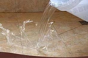 宁武漏水维修 免砸砖防水材料该如何施工
